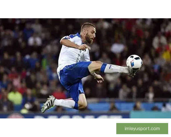 德罗西接任意大利队主帅心怀遗憾选择低调回应外界关注